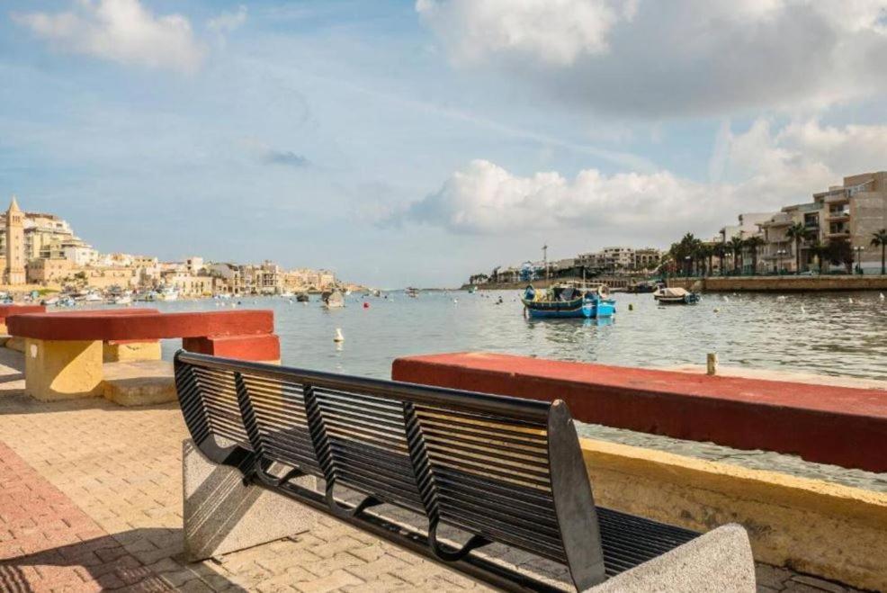 Sea View 2 Bedroom Apartment Marsaskala Eksteriør billede