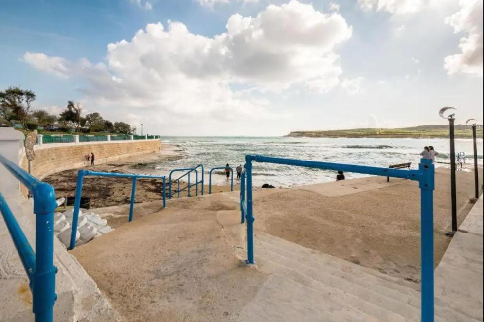 Sea View 2 Bedroom Apartment Marsaskala Eksteriør billede